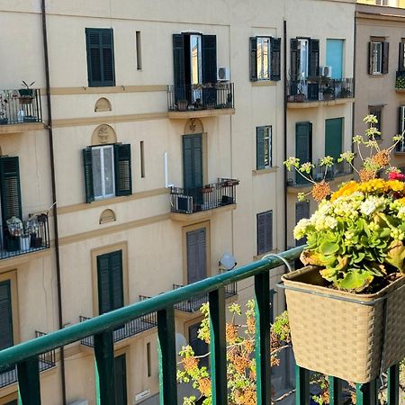 Di Fresco Apartments - Holiday House Palerme Extérieur photo