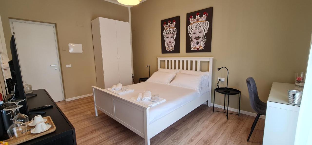 Di Fresco Apartments - Holiday House Palerme Extérieur photo