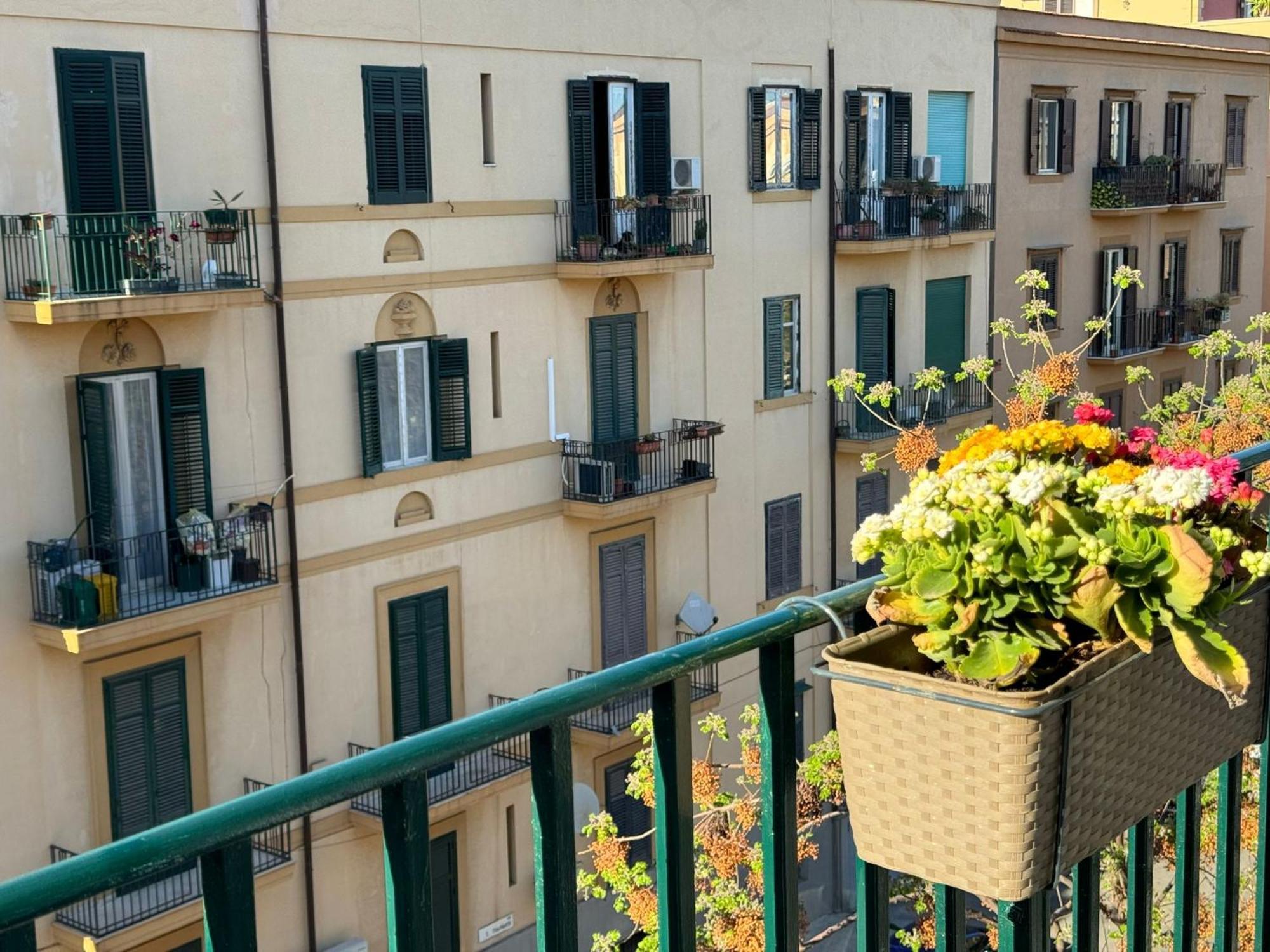 Di Fresco Apartments - Holiday House Palerme Extérieur photo